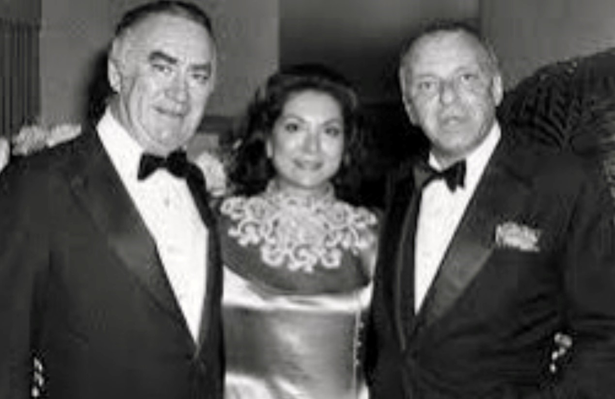 Ο 51ος Governor της Νέας Υόρκης , Hugh Carey  με την Lady Evangeline Gouleta την εποχή της καμπάνιας “I love New York” όταν έγινε διάσημο το “New York, New York” με τον Frank Sinatra.